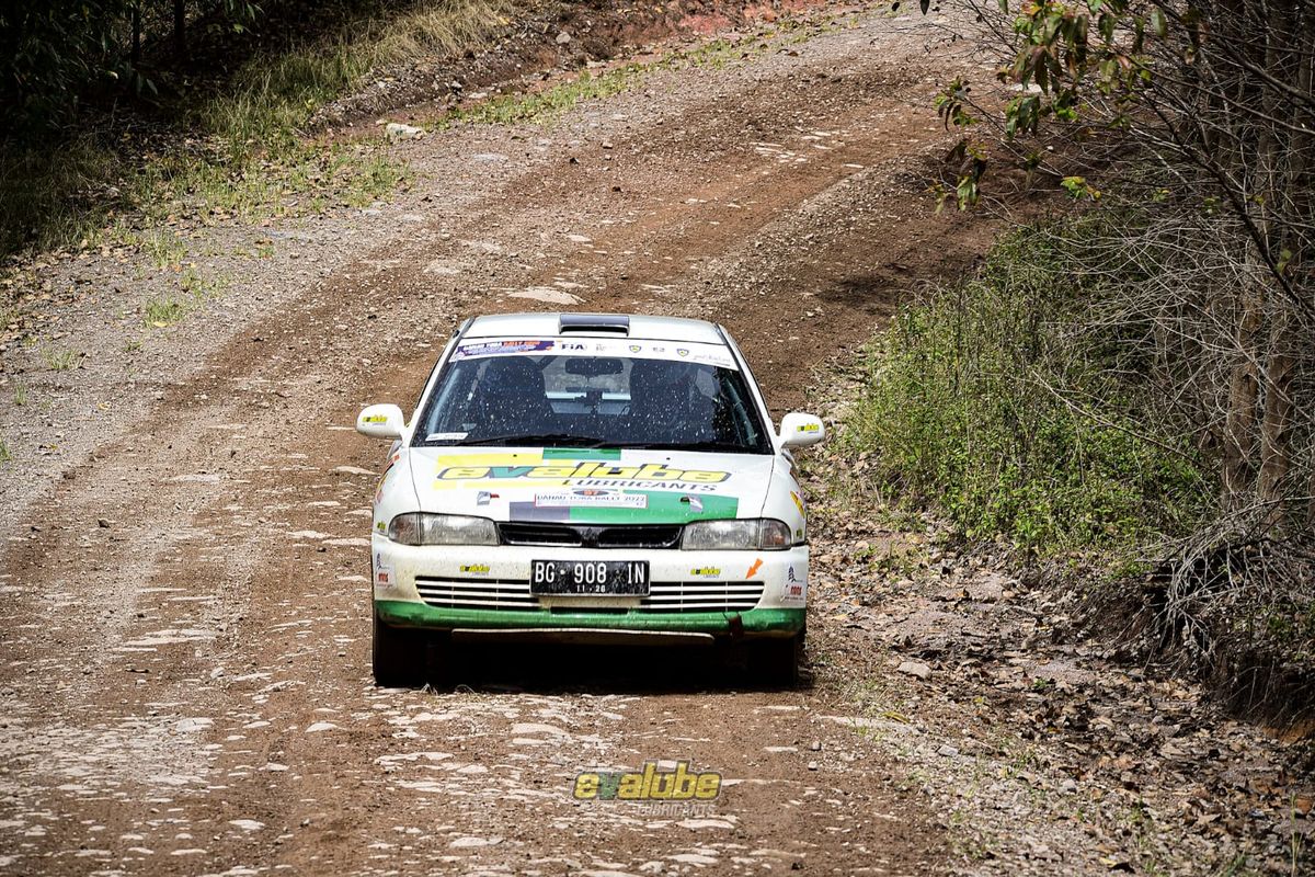 Evalube Rally Team hadir menggunakan Mitsubishi Lancer Gti, yang diwakili oleh M. Harri Prastomo dan navigator M. Indra Prasetyo di kelas F3
