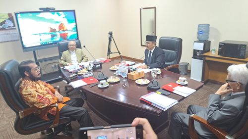 Sejam Diperiksa MKMK, Anwar Usman Dicecar soal Putusan Batas Usia Capres-Cawapres