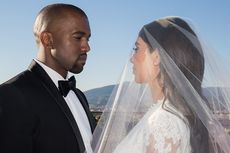 Kim Kardashian dan Kanye West Rayakan Ultah Pernikahan di Vegas
