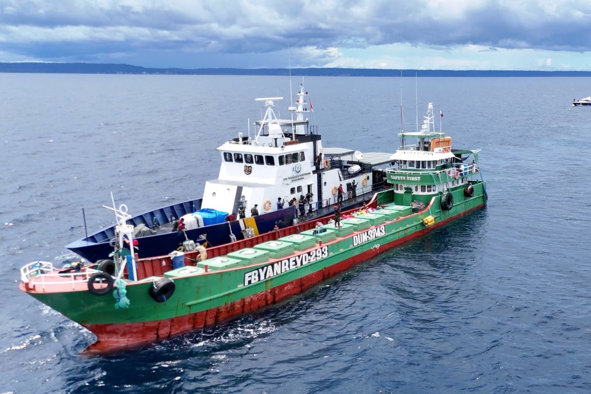 Kapal ilegal di perairan Papua