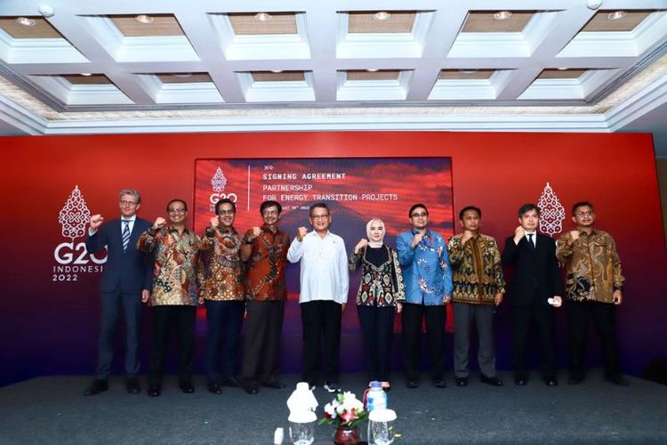 Pertemuan kerja sama PT Pertamina (Persero) dengan sejumlah perusahaan transisi energi internasional di Nusa Dua, Bali, Senin (29/8/2022).