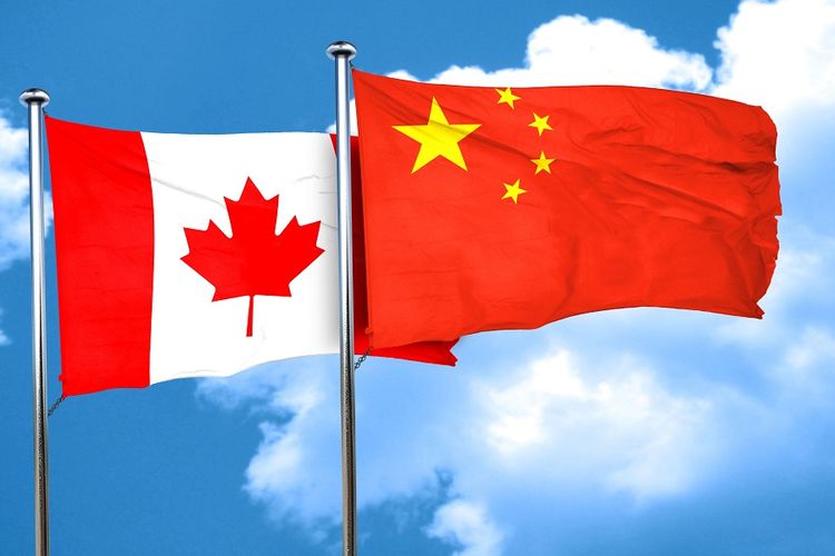 Ilustrasi Bendera Kanada dan China.