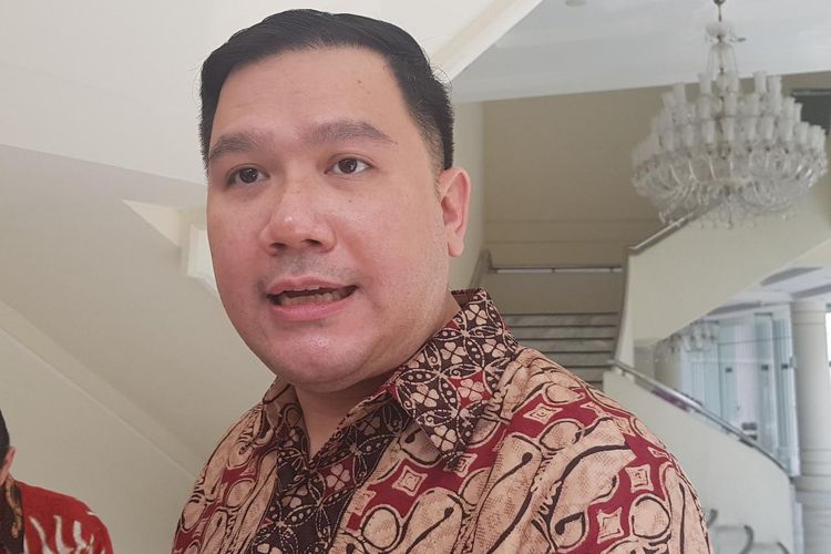 Ketua Koperasi Nasari Syariah Chandra Saritua usai bertemu Wapres Maruf Amin di Kantor Wapres, Jakarta, Selasa (10/3/2020).