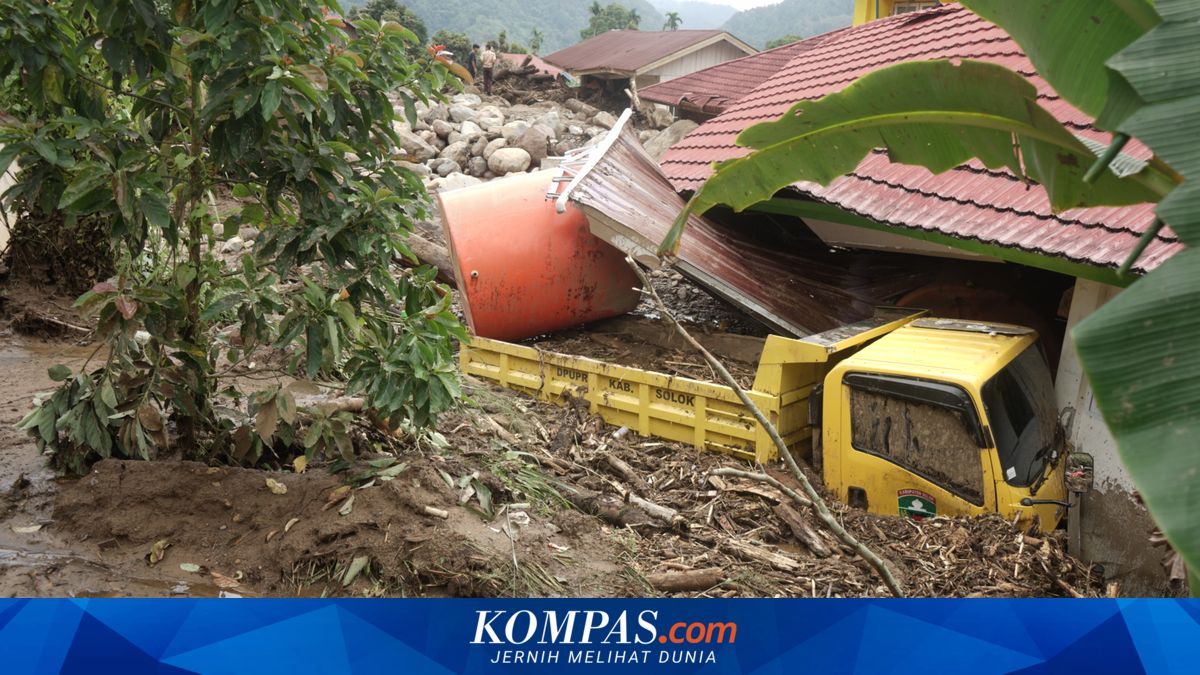 Banjir Bandang Solok Rendam Kawasan Perkantoran, Relokasi Mulai Disiapkan