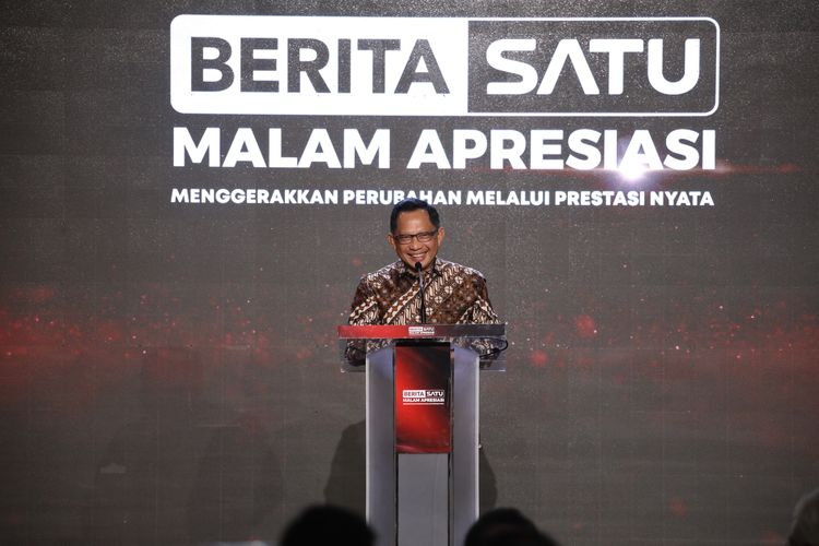 Menteri Dalam Negeri (Mendagri) Muhammad Tito Karnavian dalam acara Malam Apresiasi Berita Satu Tahun 2025 yang digelar di Hotel Mulia Senayan, Jakarta, Kamis (20/11/2025).
