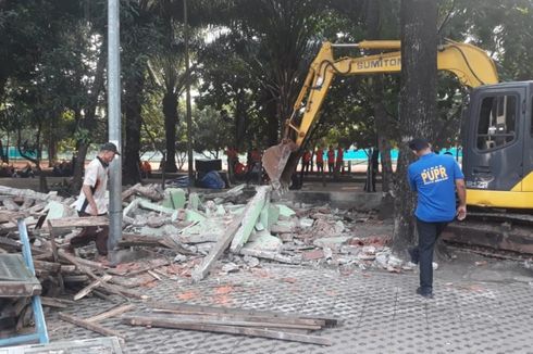 Timbulkan Kemacetan, PKL Stadion Patriot Candrabhaga Bekasi Direlokasi