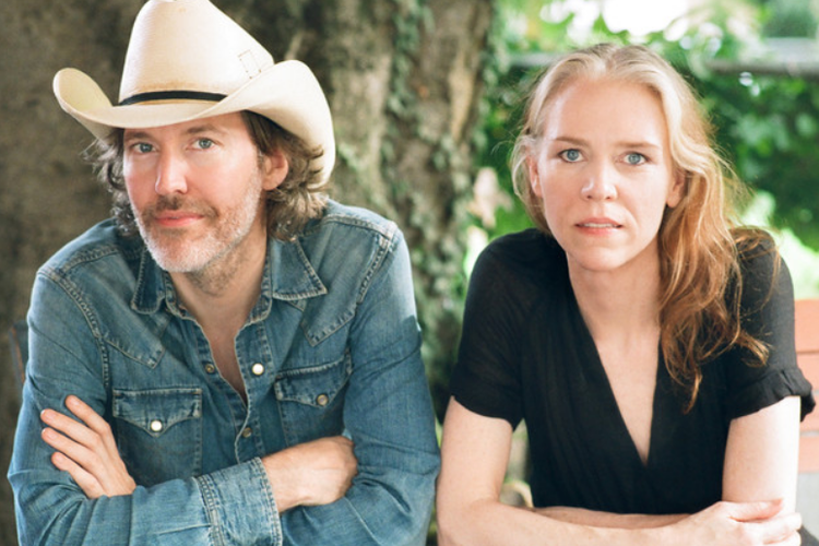 Grup duo Gillian Welch