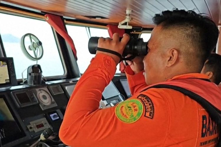 Operasi SAR Diperpanjang 3 Hari, Basarnas Lampung Kembali Sisir Laut Cari Rombongan Jurnalis Hilang