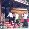 Jenazah Ibunda Hasto Kristiyanto Disemayamkan di Pendopo Krido Manunggal Sleman