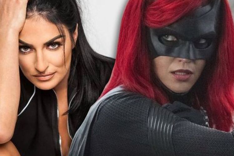 Sonya Deville, Pegulat WWE yang menjadi kandidat terkuat sebagai pemeran tokoh Batwoman. (ringsidenews.com)