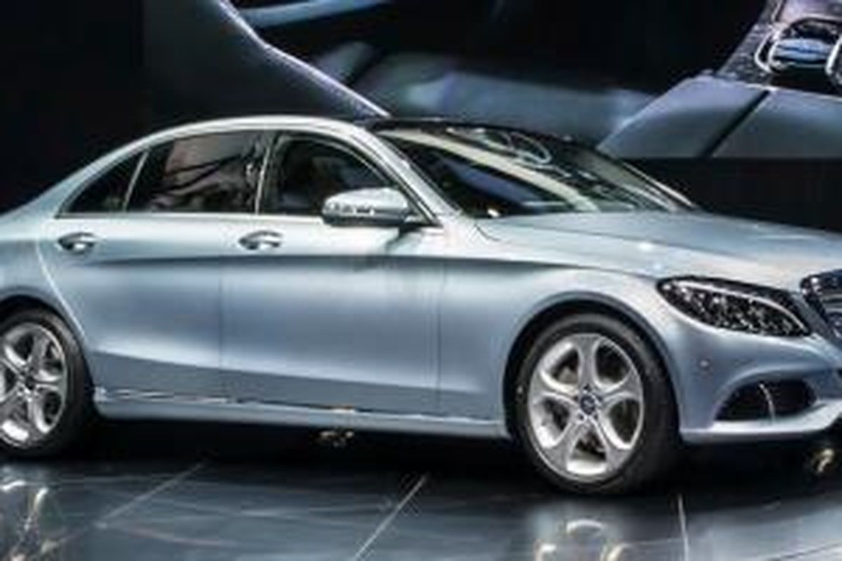 Mercedes-Benz C-Class L yang diluncurkan di Beijing Auto Show.