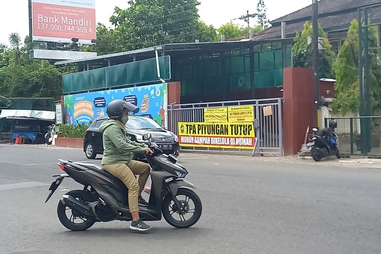 Depo sampah di Jalan Brigjen Katamso, Kota Yogyakarta, tidak menerima sampah saat TPA Regional PIyungan tutup.