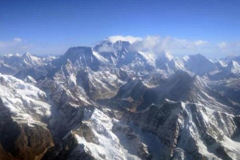 Salju Longsor di Everest Tewaskan Empat Orang