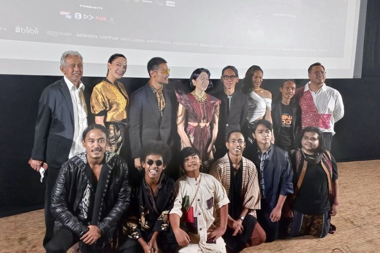 Para pemain film Ben & Jody dalam jumpa pers yang digelar di Plaza Senayan, Jakarta Pusat, Selasa (18/1/2022). 
