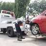 Parkir di Trotoar, Sejumlah Kendaraan di Jakarta Utara Diderek dan Pentilnya Dicabut