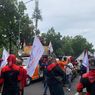 Demo di Balai Kota, Buruh Tolak PHK Massal dengan Alasan Resesi Global