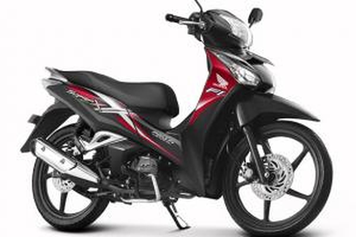 Tampang baru Honda Supra X 125 Helm in dengan striping baru.