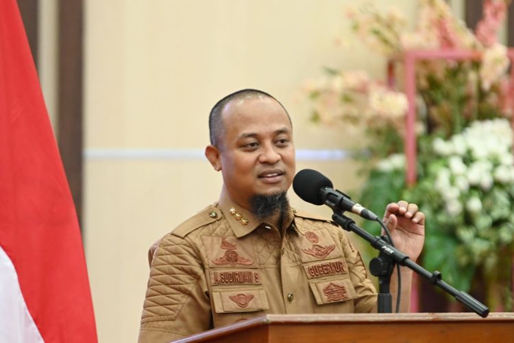 Gubernur Sulsel Andi Sudirman Sulaiman.