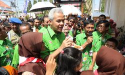 Cicipi Nasi Goreng Pisang, Ganjar Ajak Warga Tinggalkan Makanan Impor