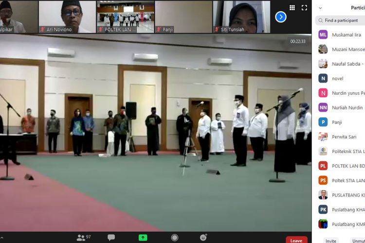 Suasana Upacara Pelantikan dan Pengambilan Sumpah Pejabat Administrator dan Pejabat Fungsional di lingkungan Lembaga Administrasi Negara (LAN) yang dilakukan melalui video conference, Jumat (29/5/2020). 