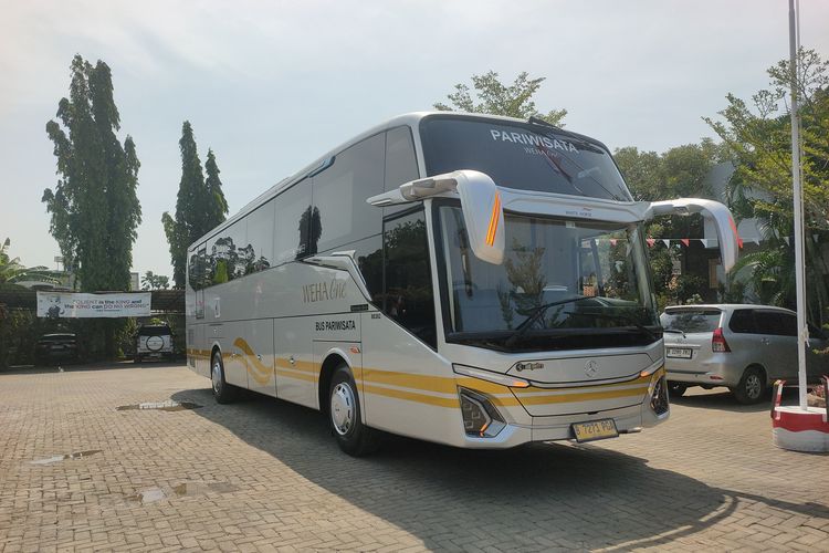 Bus baru Weha One milik White Horse