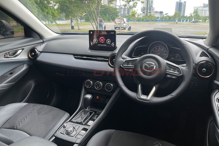 Interior Mazda CX-3 Pro
