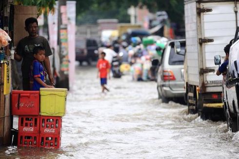 Hujan Deras, Sepanjang Kali Angke Waspada Banjir