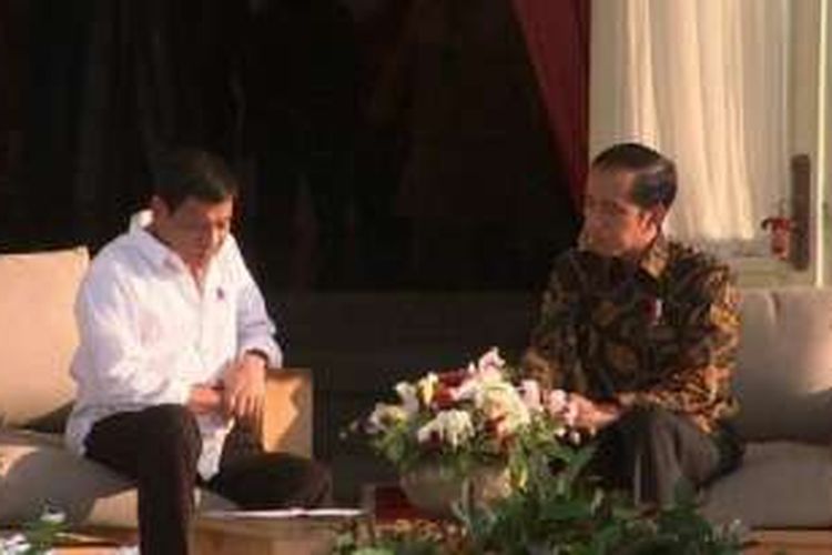 Presiden Filipina Rodrigo Duterte saat bertemu dengan Presiden RI Joko Widodo di Istana Merdeka, Jakarta. 