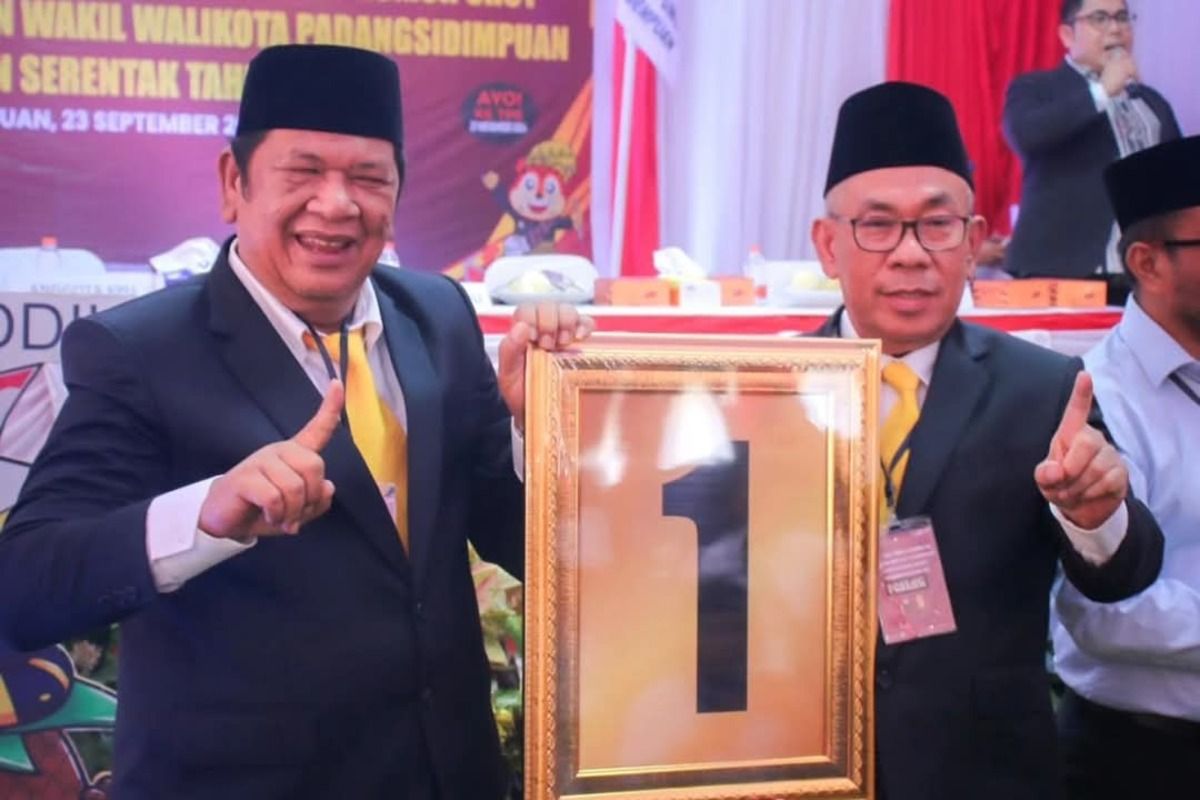 Orgimchak odam seksual Haqiqiy mast jinsiy aloqa yashirin kamera