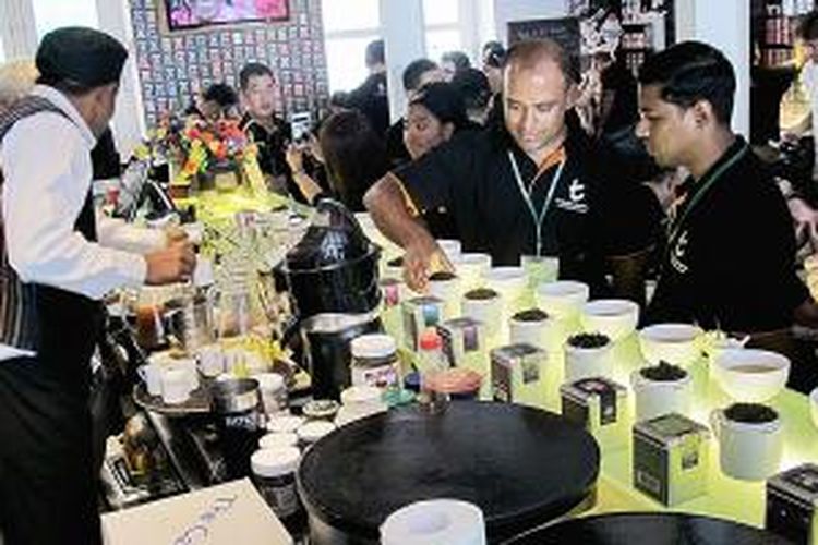 Suasana di satu dari dua Kedai Teh (Tea Lounge) bergaya hidup metropolis milik PT Dilmah di Kolombo, Ibu Kota Sri Lanka.