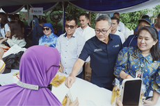 Tinjau Bazar Ramadhan di Palmerah, Mendag Pastikan Harga Bahan Pokok Tetap Stabil 