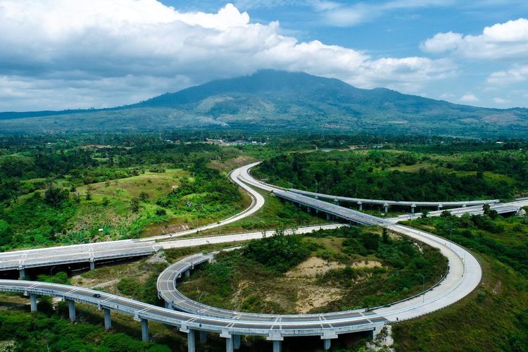 Jalan Tol Trans Sumatera garapan Hutama Karya 