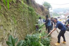 Jelang Libur Lebaran, Warga Bersih-bersih Dieng