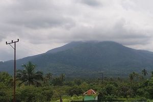 Gunung Lewotobi Laki-laki Luncurkan Banjir Lahar, Aktivitas Vulkanik Meningkat
