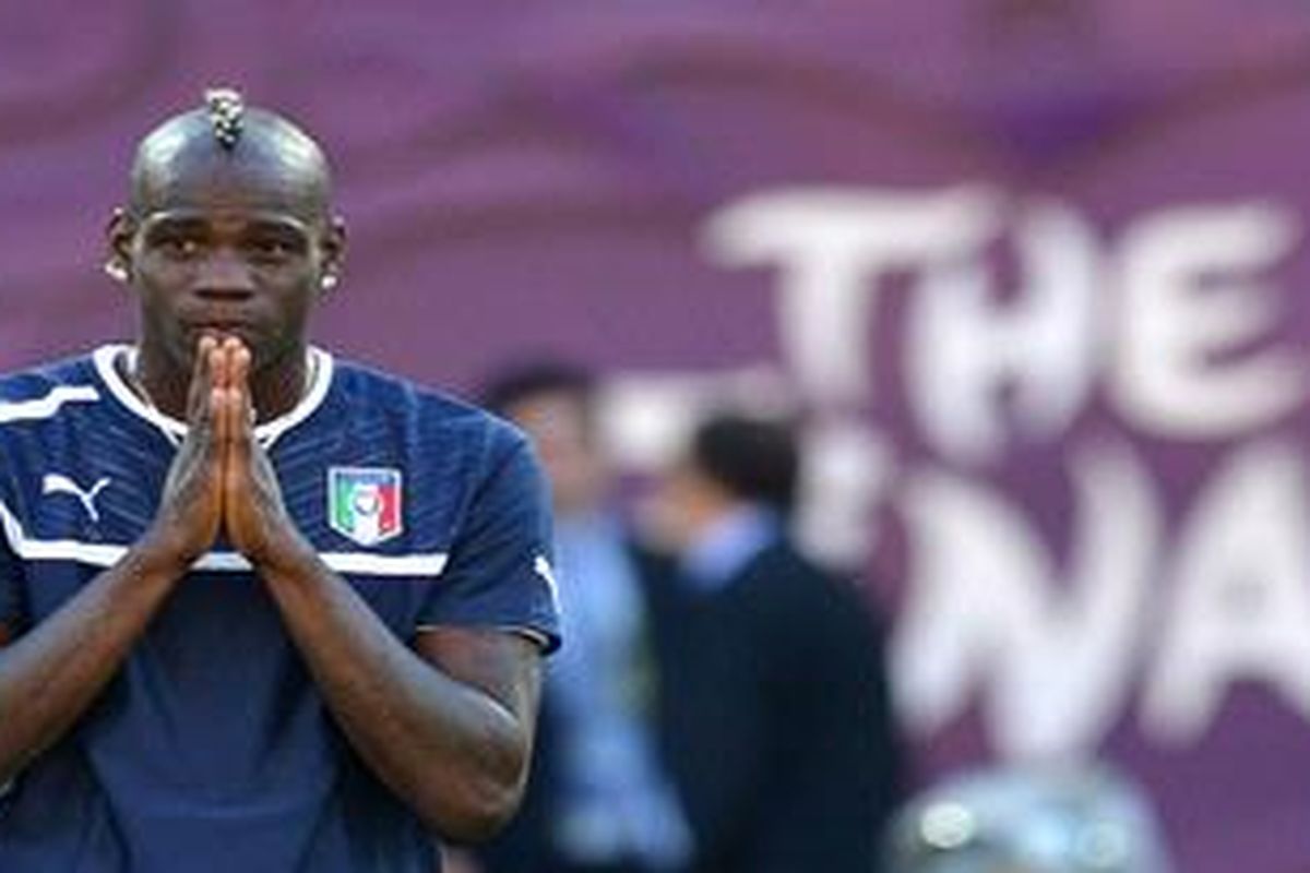 Striker tim nasional Italia, Mario Balotelli.