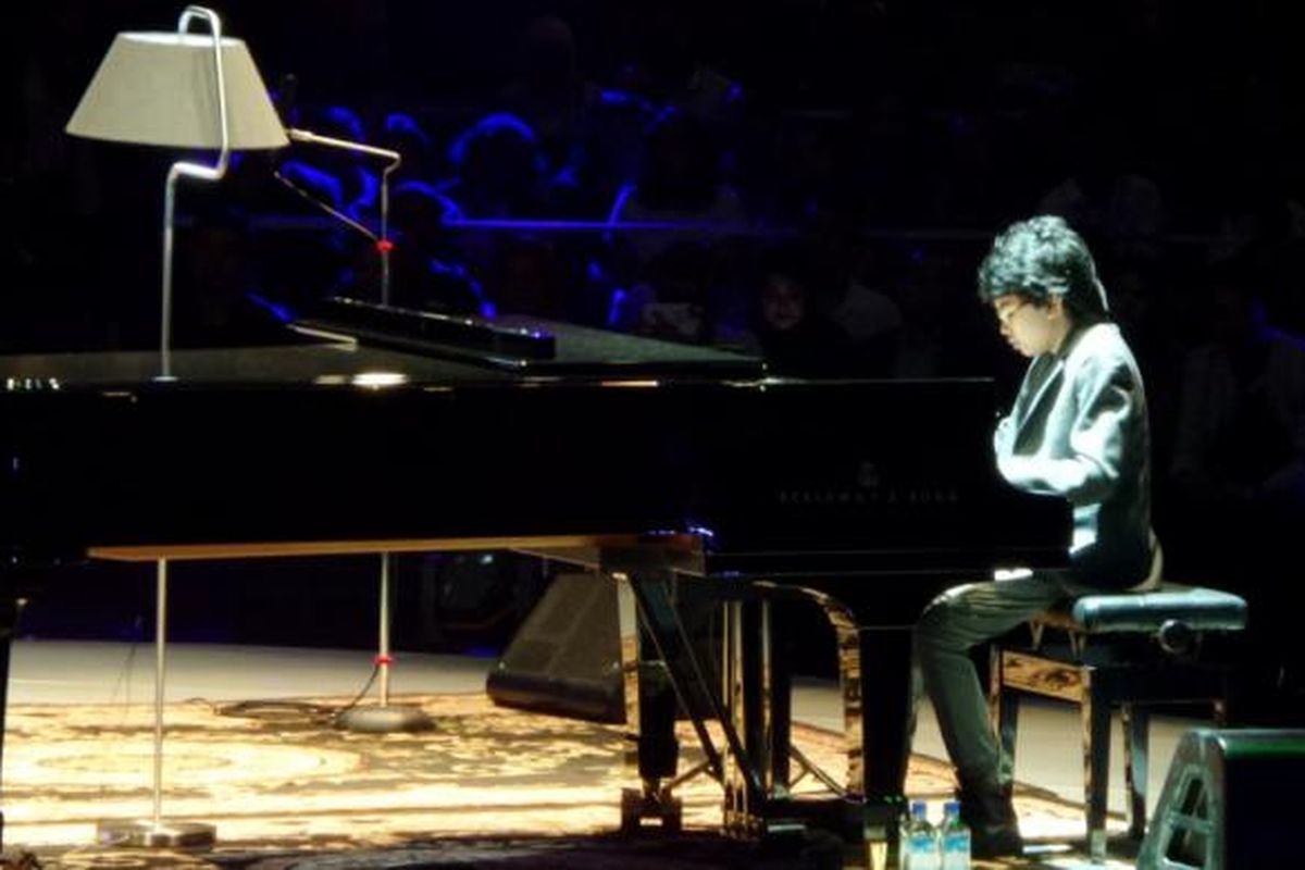 Joey Alexander dalam konsernya di JIExpo Kemayoran, Jakarta Pusat, Minggu (22/5/2016).