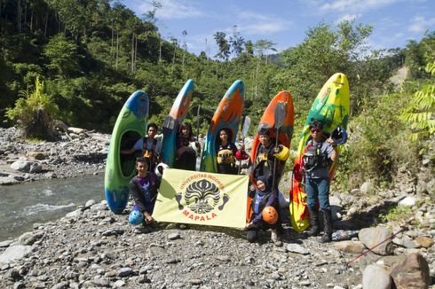 Pengarungan Perdana Hulu Sungai Prafi di Papua Barat oleh Mapala UI