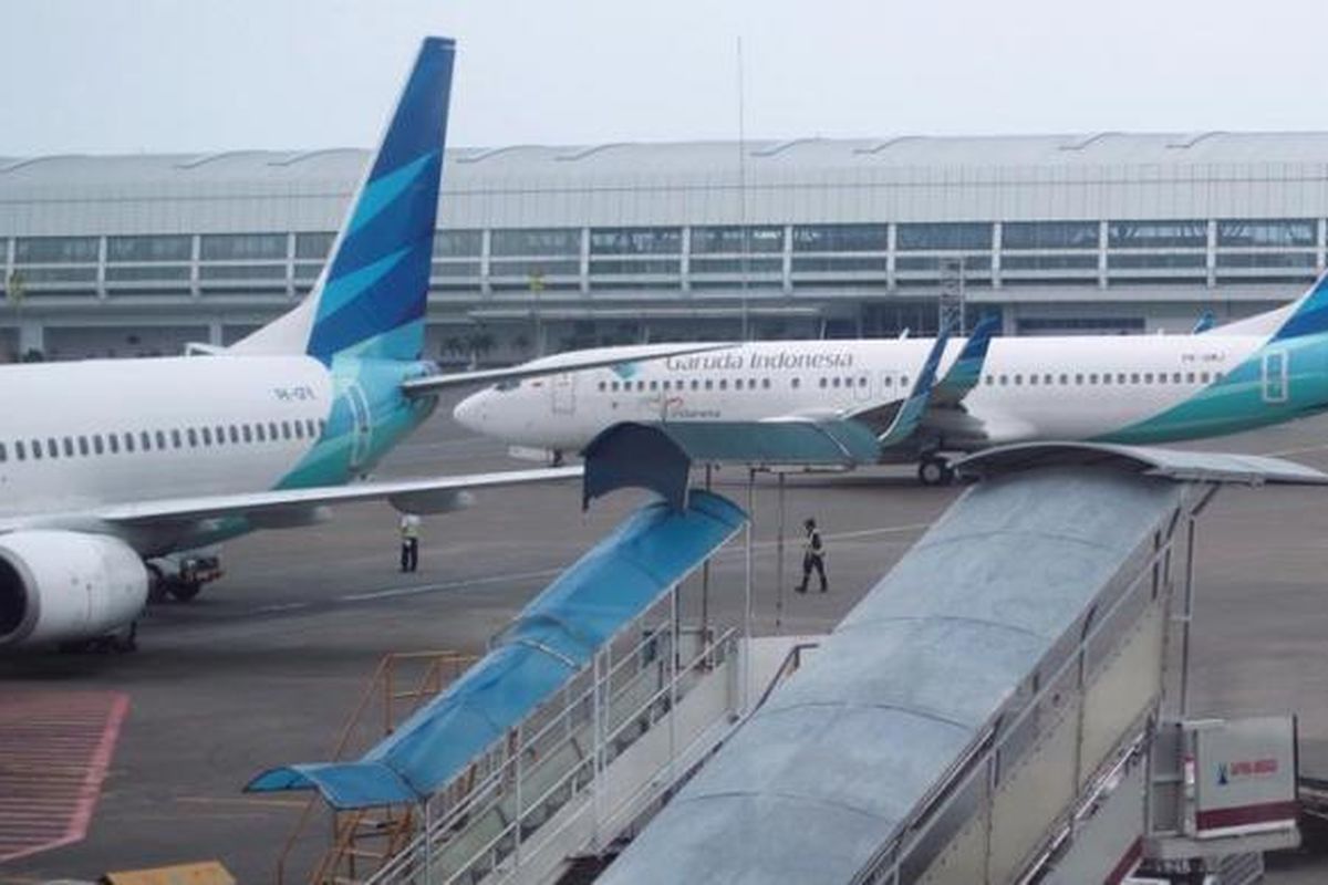 Pesawat Garuda Indonesia siap lepas landas di Bandara Soekarno Hatta, Cengkareng, Banten, Rabu (17/4/2013).