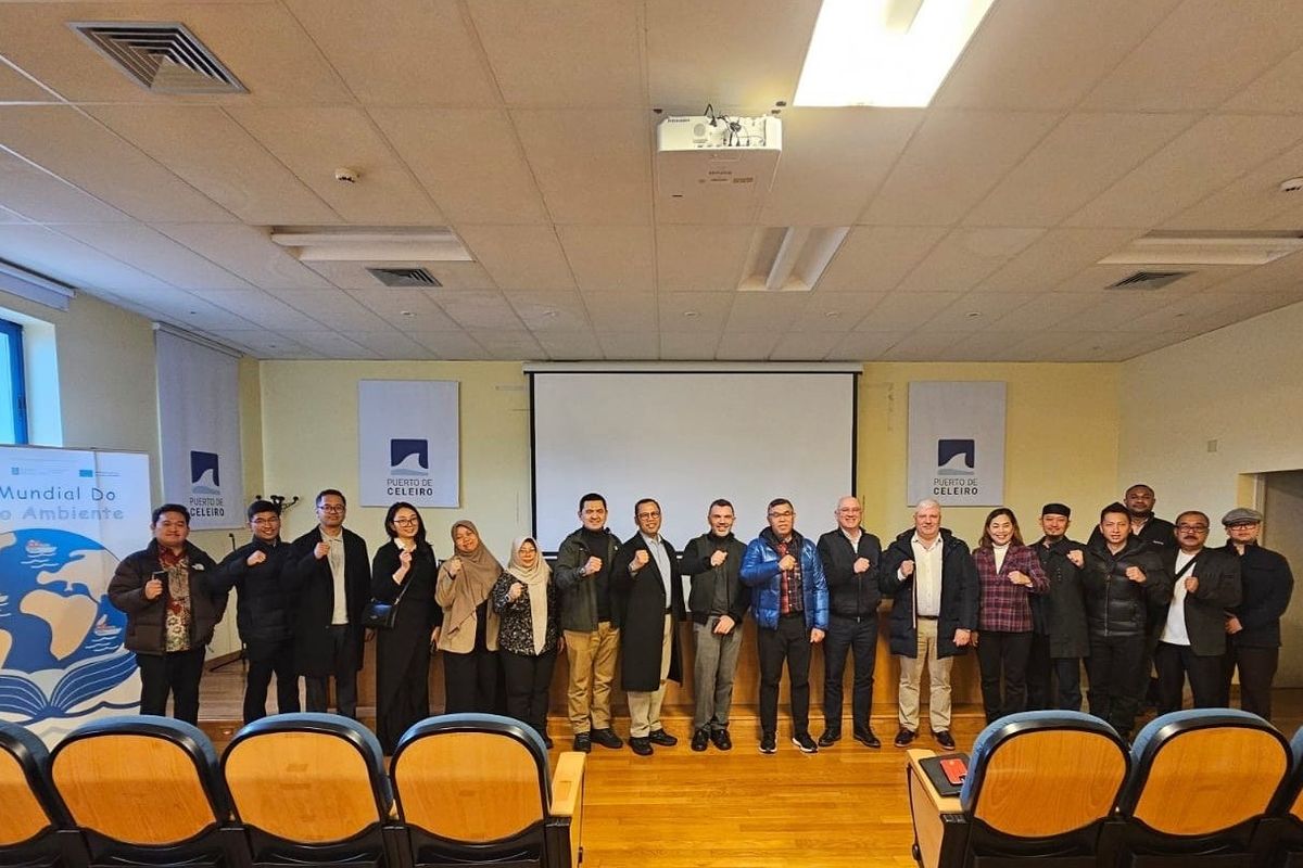 Delegasi Indonesia yang terdiri dari Kementerian KP, Kemenhub, dan Kemenlu, pada kunjungan kerja ke Spanyol.