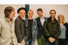 Lirik Lagu Give a Little Time, Lagu Terbaru Belle and Sebastian