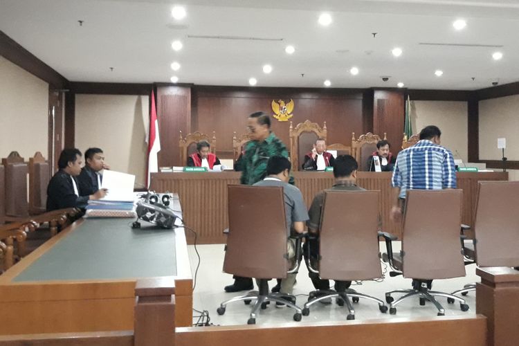 Persidangan untuk terdakwa Direktur CV Iwan Binangkit Ahmad Ghiast di Pengadilan Tipikor Jakarta, Kamis (2/8/2018).