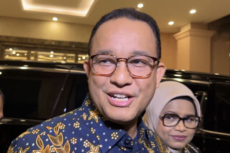 Bakal calon presiden (capres) Koalisi Perubahan untuk Persatuan (KPP) Anies Baswedan saat ditemui di Hotel Sultan Jakarta, Senin (11/9/2023).