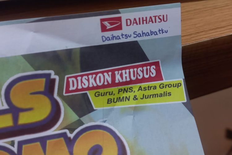 Diskon khusus di booth Daihatsu pada pameran otomotif GIIAS 2024