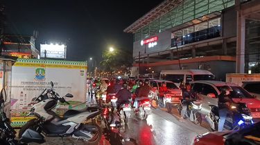 Ada Pemasangan JPO, Rekayasa Lalu Lintas di Depan Stasiun Bekasi Berlaku hingga 10 April