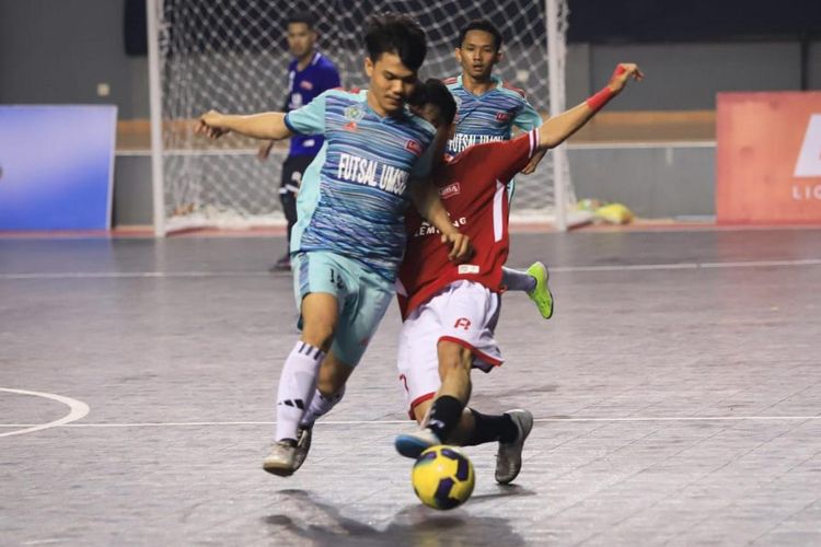 Laga futsal Liga Mahasiswa Sumatra Conference Seasons 7 di Kota Palembang. Kejuaraan diikuti 10 tim putra dan 3 tim putri mulai 13-24 Oktober 2019.
