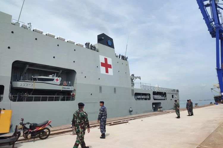 KRI dr Radjiman Wedyodiningrat 992 tiba di perairan Batam. Selain KRI KRI dr Radjiman Wedyodiningrat 992 juga ada KRI I Gusti Ngurah Rai 332, dan KRI Halasan 630. Ketiga KRI ini tergabung dalam Satuan Tugas (Satgas) International Maritime Defence Exhibition & Conference (IMDEX) Asia 23 di Singapura. 