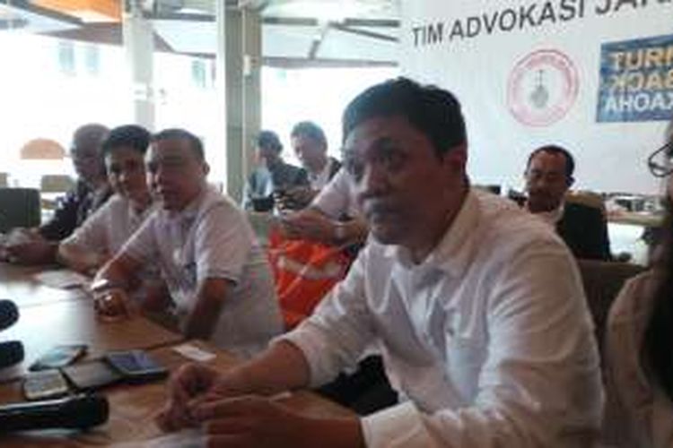 Kepala Bidang Advokasi DPP Partai Gerindra Habiburokhman saat ditemui wartawan, di kawasan Menteng, Jakarta Pusat, Rabu (30/3/2016).