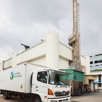 Kegiatan bisnis PT TBS Energi Utama Tbk (TOBA).