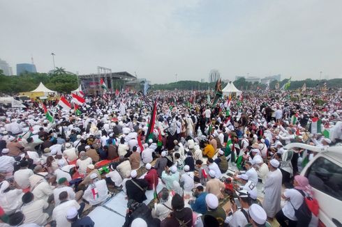 Aksi Munajat 212 di Monas, Peserta Tak Henti-henti Teriakkan 