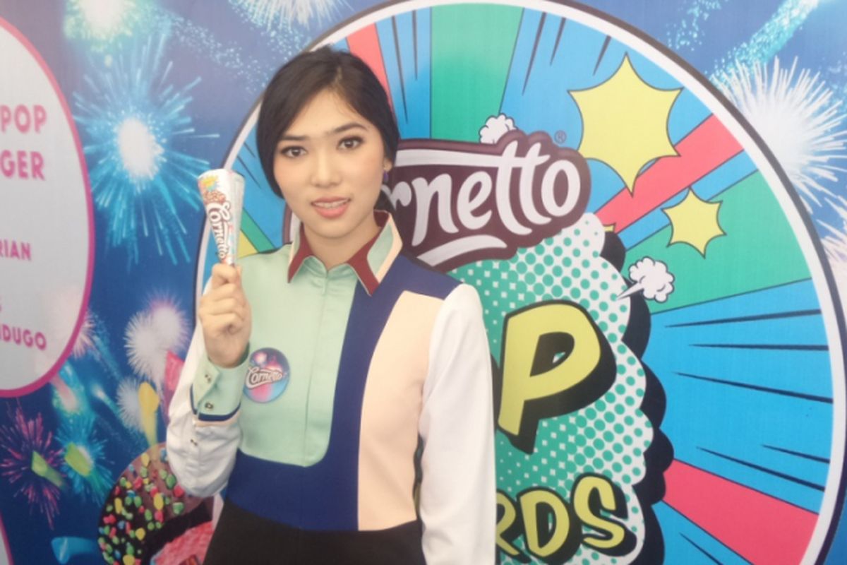 Isyana Sarasvati usai acara Cornetto Pop Awards di Studio 6 Emtek, Jakarta Barat, Sabtu (22/7/2017).